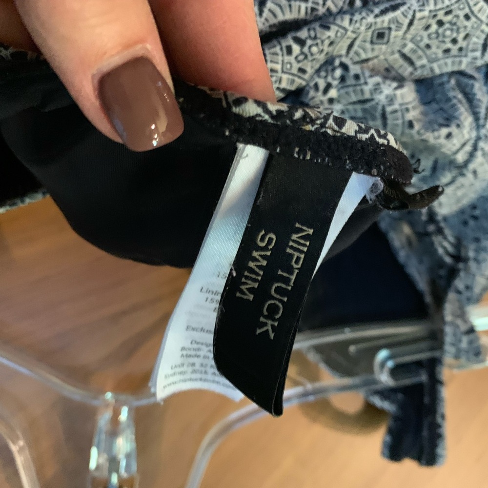 Ladies Size 10 Nip Tuck Swimsuit - image 3